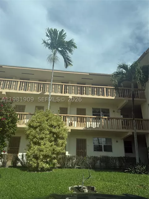 16701 NE 13th Ave #214, North Miami Beach, FL 33162