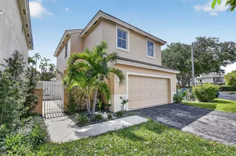 6955 SW 148th Ln, Davie, FL 33331