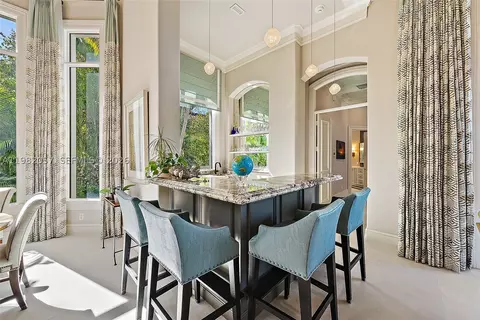 Dining - 466 Mariner Dr, Jupiter, FL 33477 photo 1 of 5