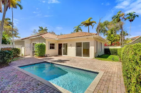 1459 Shoreline Way, Hollywood, FL 33019