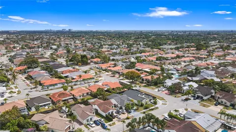 800 NW 133rd Ave, Miami, FL 33182