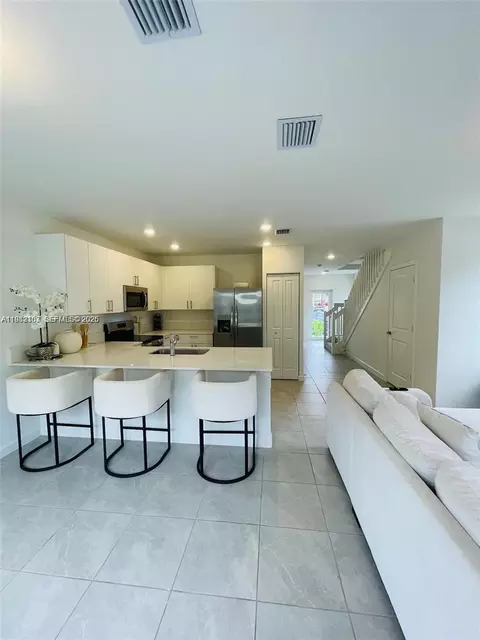 5000 SW 37th St, Pembroke Park, FL 33023