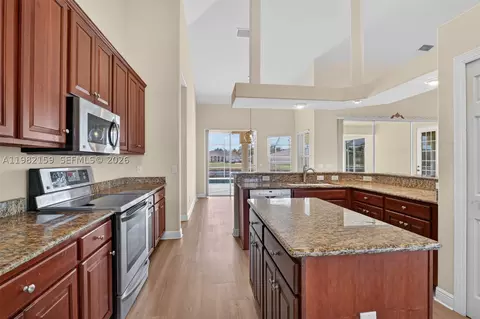 1414 NE 2nd Ter, Cape Coral, FL 33909