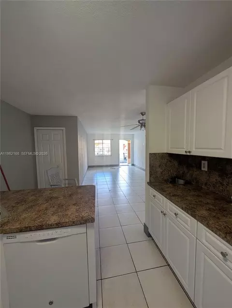 Kitchen - 2485 W 76th St #109, Hialeah, FL 33016 photo 3 of 4