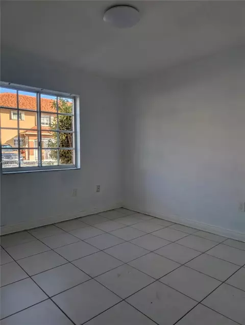 Bedroom - 2485 W 76th St #109, Hialeah, FL 33016 photo 1 of 1