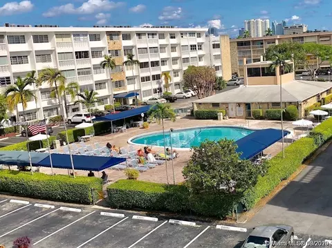 215 SE 3rd Ave #101A, Hallandale Beach, FL 33009