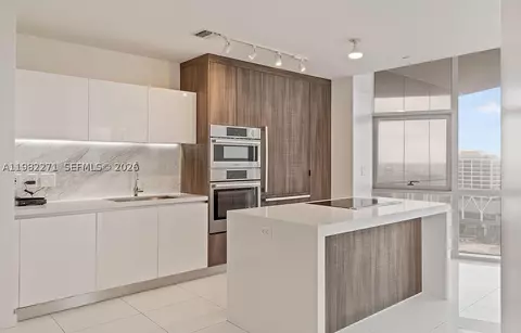 851 NE 1st Ave #2102, Miami, FL 33132