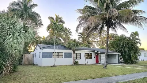 521 Evanston Cir, Fort Lauderdale, FL 33312