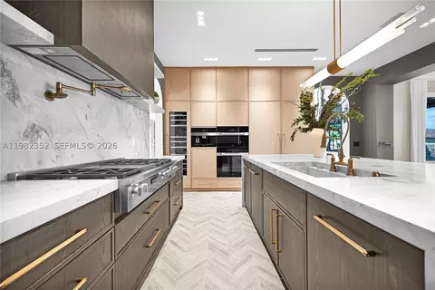 Kitchen - 2905 Paddock Rd, Weston, FL 33331 photo 1 of 3