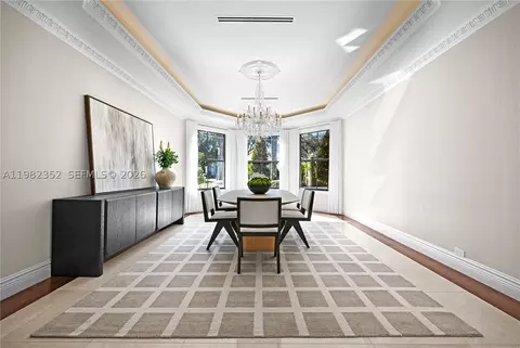 Dining - 2905 Paddock Rd, Weston, FL 33331 photo 2 of 2