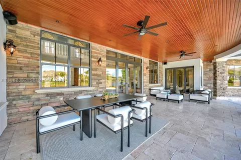 Exterior - 2905 Paddock Rd, Weston, FL 33331 photo 9 of 12