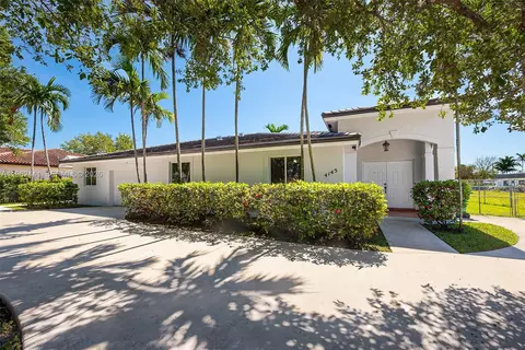4145 SW 84th Ct, Miami, FL 33155