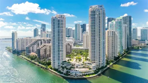 808 Brickell Key Dr #3702, Miami, FL 33131
