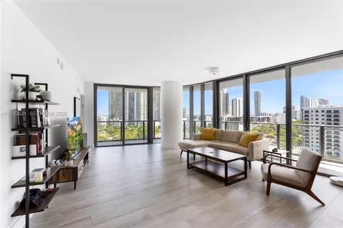 121 NE 34th St #1204, Miami, FL 33137