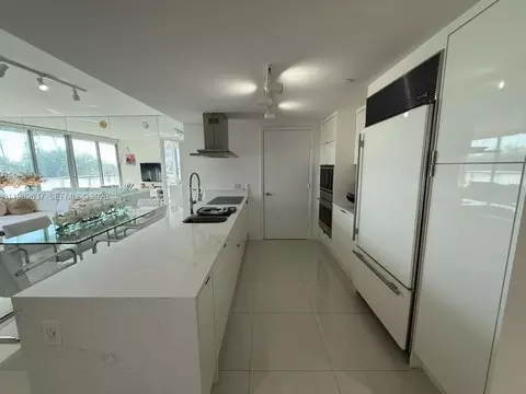 495 Brickell Ave #511, Miami, FL 33131