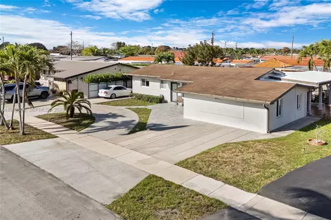 View/Area - 4660 W 9th Ave, Hialeah, FL 33012 photo 4 of 14