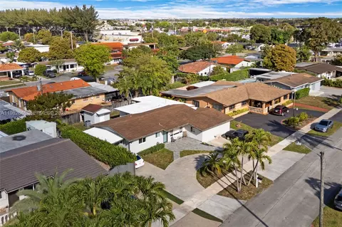 View/Area - 4660 W 9th Ave, Hialeah, FL 33012 photo 9 of 14