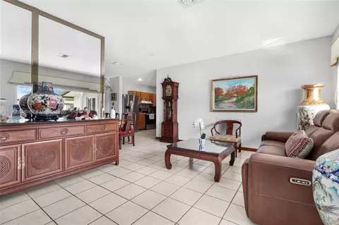 Other - 4660 W 9th Ave, Hialeah, FL 33012 photo 5 of 12