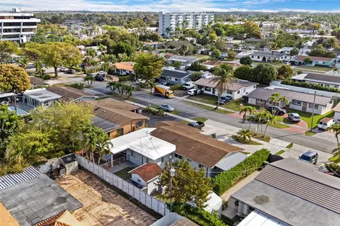 View/Area - 4660 W 9th Ave, Hialeah, FL 33012 photo 8 of 14