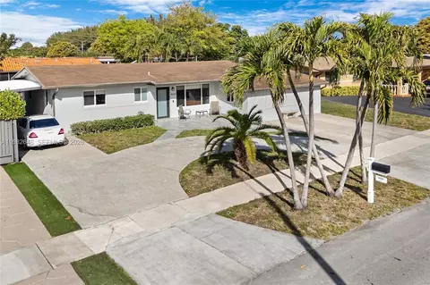 View/Area - 4660 W 9th Ave, Hialeah, FL 33012 photo 1 of 14