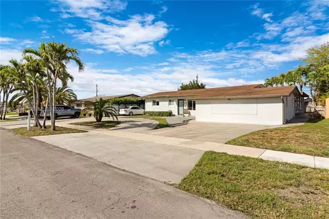 Other - 4660 W 9th Ave, Hialeah, FL 33012 photo 4 of 12