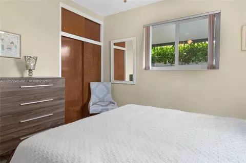 Bedroom - 4660 W 9th Ave, Hialeah, FL 33012 photo 3 of 8