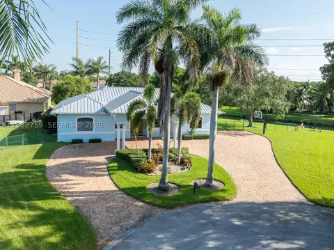 16230 SW 89th Ct, Palmetto Bay, FL 33157