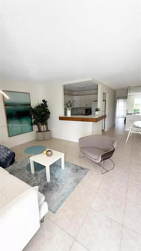 2305 Lowson Blvd #B, Delray Beach, FL 33445
