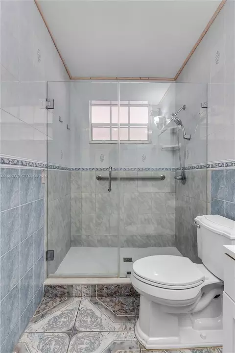 Bath - 380 E 56th St, Hialeah, FL 33013 photo 2 of 2
