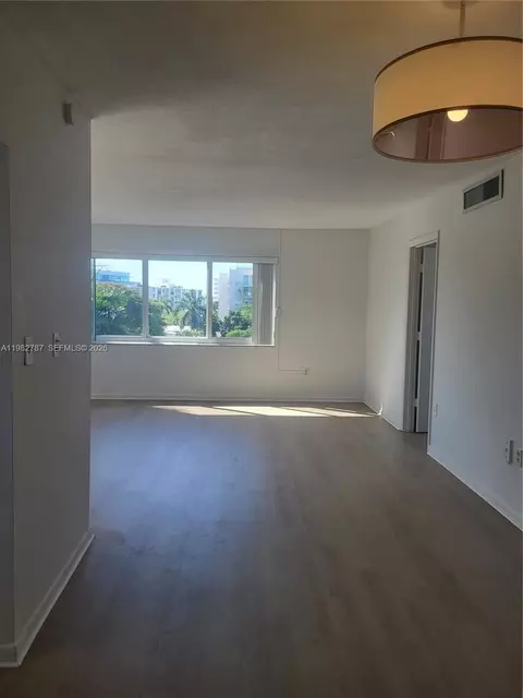 1020 94th St #503, Bay Harbor Islands, FL 33154