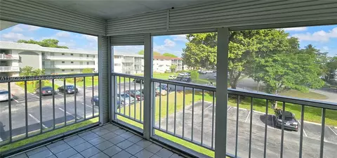 1201 Hillcrest Ct #302, Hollywood, FL 33021