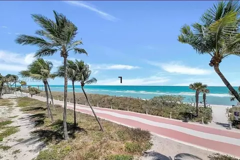 5401 Collins Ave #411, Miami Beach, FL 33140