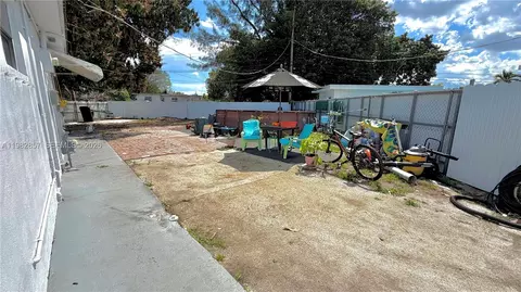 Exterior - 250 E 60th St, Hialeah, FL 33013 photo 2 of 6