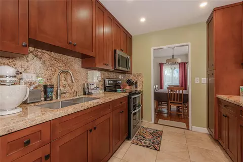 Kitchen - 5651 NW 3rd St, Miami, FL 33126 photo 2 of 3