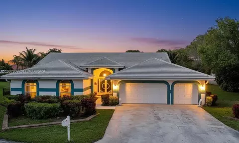 106 SW 85th Ter, Coral Springs, FL 33071
