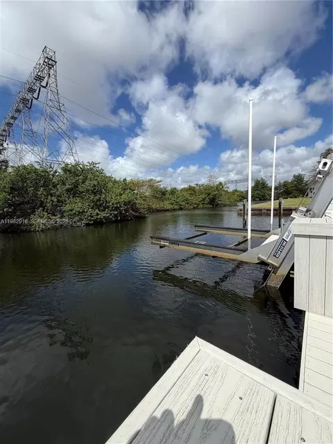4417 SW 35th Ave, Fort Lauderdale, FL 33312