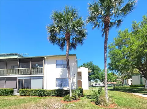 4270 NW 89th Ave #104, Coral Springs, FL 33065