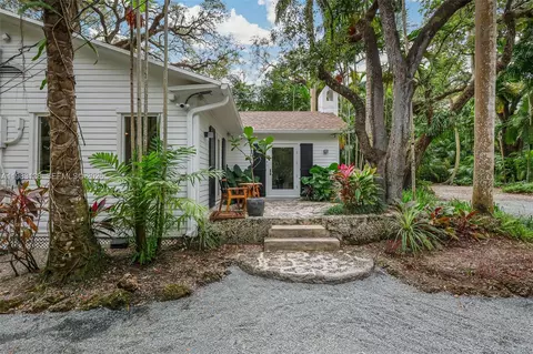 Exterior - 2925 Seminole St, Miami, FL 33133 photo 4 of 9
