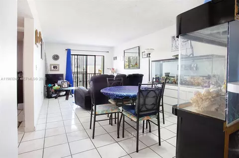 1530 SW 2nd St #405, Miami, FL 33135