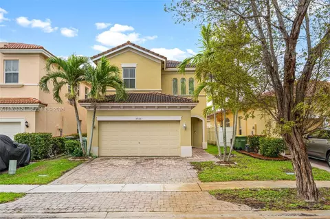 3760 NE 10th St, Homestead, FL 33033