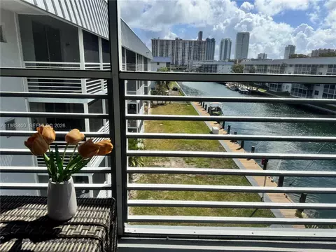 3600 NE 170 St #.D.406, North Miami Beach, FL 33160