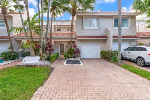 5208 NW 103rd Ave, Doral, FL 33178