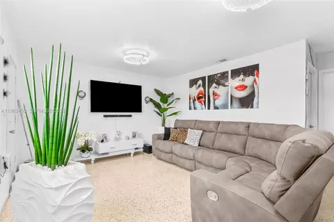 Other - 20 W 37th St, Hialeah, FL 33012 photo 23 of 60