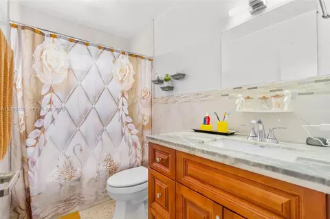 Other - 20 W 37th St, Hialeah, FL 33012 photo 22 of 60