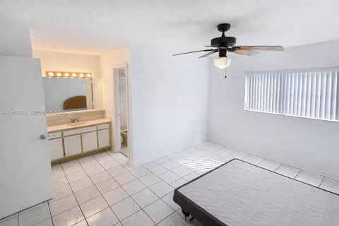 Bedroom - 1630 W 46th St #514B, Hialeah, FL 33012 photo 2 of 3