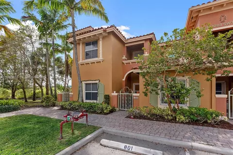 1086 SW 144th Ave #802, Pembroke Pines, FL 33027