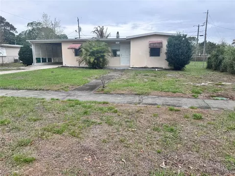 151 SE Celestia Ct, Port Saint Lucie, FL 34983