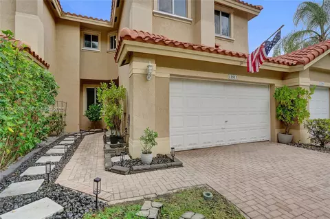 12513 NW 56th Dr, Coral Springs, FL 33076