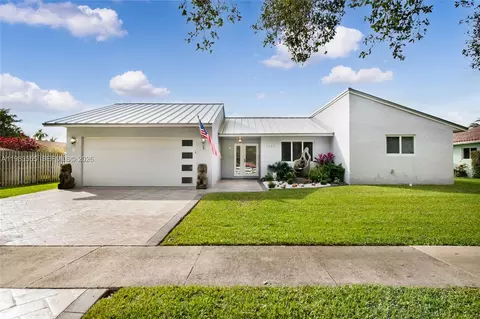 5757 SW 113th Ave, Cooper City, FL 33330