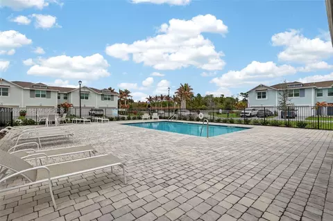 Exterior - 5610 SEdgewater Cir, Stuart, FL 34997 photo 7 of 9